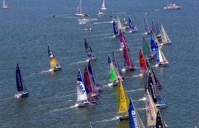 Solitaire du Figaro - Eric Bompard cachemire avec Corentin HOREAU et Sebastien SIMON en Figaro Beneteau