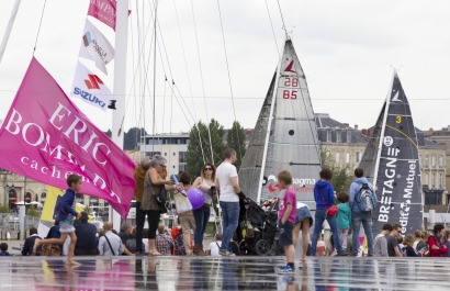 Ambiance sur le village de la Solitaire du Figaro Eric Bompard cachemire 2015 - Bordeaux le 25/05/2015