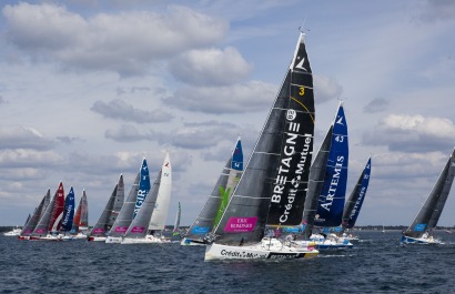 Depart de la 3eme etape de la Solitaire du Figaro - Eric Bompard cachemire entre La Cornouaille et Torbay (Angleterre) - Concarn