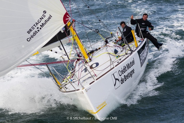 Sébastien SIMON et Xavier MACAIRE sur Bretagne CMB Performance