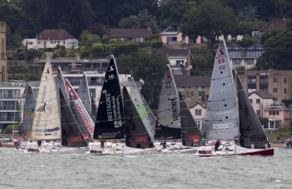 Depart de la 1eme etape de la Solitaire Bompard Le Figaro entre Cowes (UK) et Paimpol - Cowes le 26/06/2016