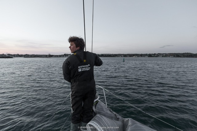 Port le Foret le 10 avril 2017, les Figaro Bretagne Crédit Mutuel avec Pierre Rhimbault (Bretagne Crédit Mutuel Espoir) et Sébas