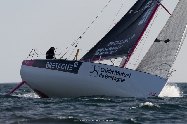 Port le Foret le 10 avril 2017, les Figaro Bretagne Crédit Mutuel avec Pierre Rhimbault (Bretagne Crédit Mutuel Espoir) et Sébas