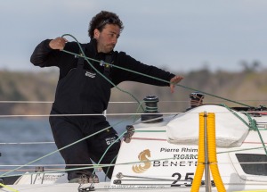 Port le Foret le 10 avril 2017, les Figaro Bretagne Crédit Mutuel avec Pierre Rhimbault (Bretagne Crédit Mutuel Espoir) et Sébas