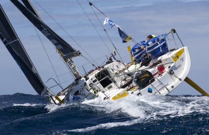 Sebastien Simon (Bretagne CMB Performance) lors de la 1ere etape de la Solitaire Urgo Le Figaro 2017 entre Bordeaux et