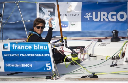 Sebastien Simon (Bretagne Credit Mutuel Performance) lors de la 1ere etape de la Solitaire Urgo Le Figaro 2017 entre Bordeaux et