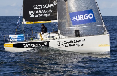 Sebastien Simon (Bretagne Credit Mutuel Performance) lors de la 1ere etape de la Solitaire Urgo Le Figaro 2017 entre Bordeaux et