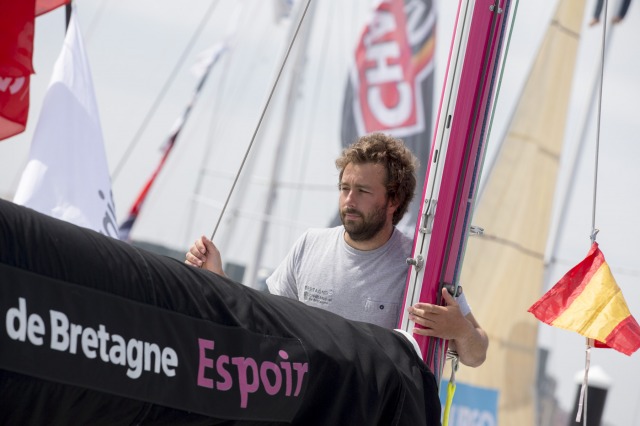 Pierre Rhimbault, skipper du Figaro Bretagne Credit Mutuel Espoir - Solitiare Urgo Le Figaro 2017 - Gijon le 08/06/2017