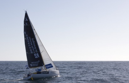 Sebastien Simon (Bretagne Credit Mutuel Performance) lors de la 2eme etape de la Solitaire Urgo Le Figaro 2017 entre Gijon et Co