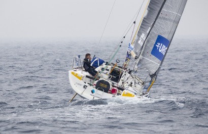 Sebastien Simon (Bretagne Credit Mutuel Performance) lors de la 4eme etape de la Solitaire Urgo Le Figaro entre Concarneau et Di