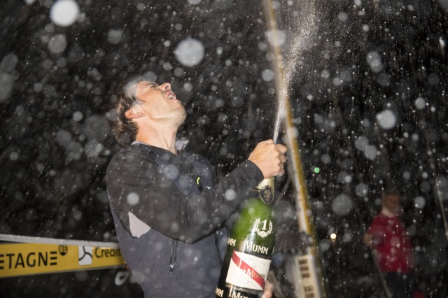 Sebastien Simon (Bretagne CMB Performance) vainqueur de la 2eme etape de la Solitaire URGO Le Figaro 2018 entre Saint Brieuc et