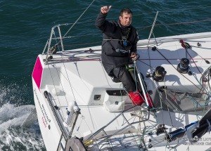 Les Figaro 3 Bretagne CMB, skipper Espoir Tom Laperche, skipper Performance Loïs Berrehar, à l'entrainement au large des Iles Gl