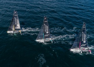 Les Figaro du team Bretagne CMB, Performance Loïs Berrehar, Espoir Tom Laperche, Oceane Elodie Bonafous, naviguent en baie de Po