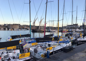 Les 3 Figaros Bretagne-CMB à Concarneau pour la Solo Guy Cotten