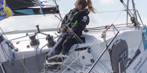 Les Figaro du team Bretagne CMB, Performance Loïs Berrehar, Espoir Tom Laperche, Oceane Elodie Bonafous, naviguent en baie de Po