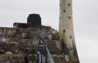 Les Figaros au passage du Fastnet lors de la 1ere etape de la Solitaire du Figaro - le 01/09/2020