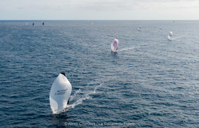 Les Figaros lors de la 1ere étape de la Solitaire du Figaro 2021 entre Saint Nazaire et Lorient - en mer le 23/08/2021