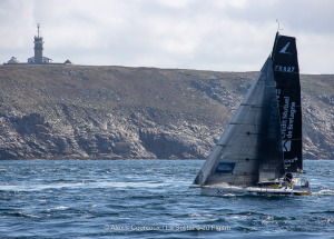 Les Figaros au passage de la pointe du Raz lors de la 2eme etape de la Solitaire du Figaro 2021 entre Lorient et Fecamps - En me